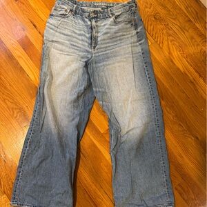 American Eagle Outfitters Light Wash Straight Leg Jeans